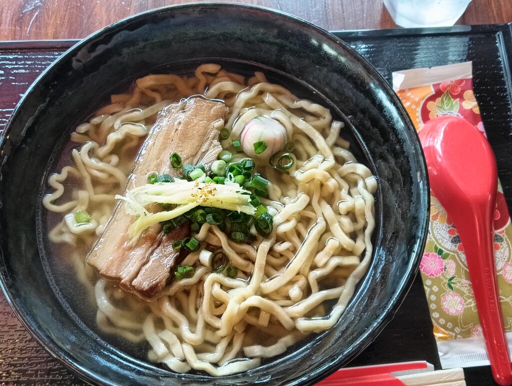 ご利益そばシリーズの中の「三枚肉そば」