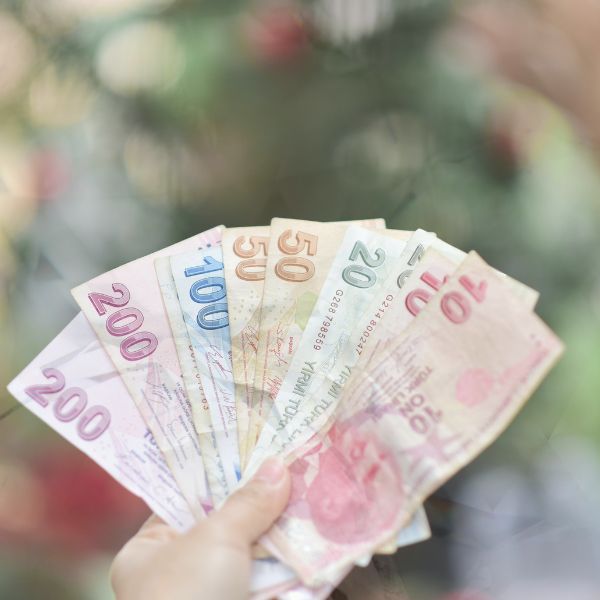 インド旅行の両替をイメージしたルピー紙幣