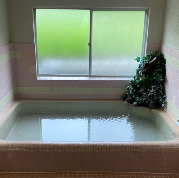 かしお温泉の浴槽