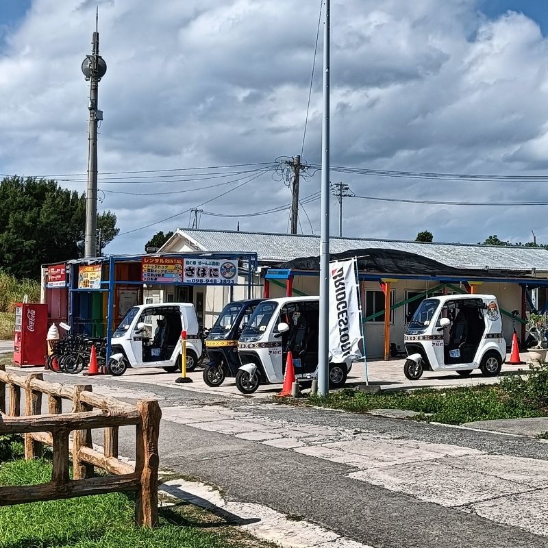 久高島のレンタサイクル店の外観